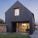 Zeppelin #176: „Case pe pământ”. Sumar