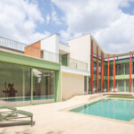 Zeppelin #176: „Case pe pământ”. Sumar